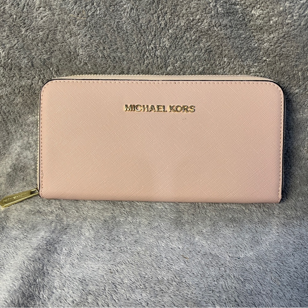 Michael Kors Jet set Zip wallet Powder Blush Accordion Zip Around